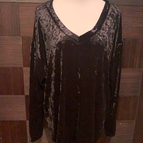 Wishlist crushed velvet over sized long sleeve top - Picture 1 of 5